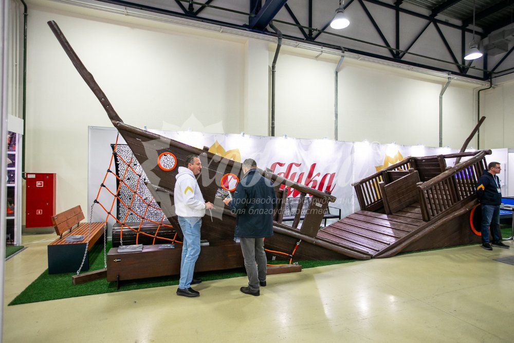 Форум «Импортозамещение. Сделано в России»: умная скамейка, игровой комплекс «Корабль» - 35