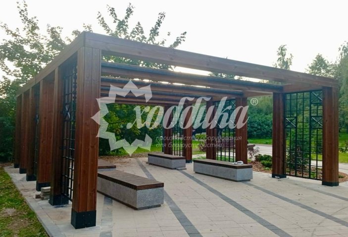 Осень в стиле комфорта: трибуны, указатели, вазоны, перголы