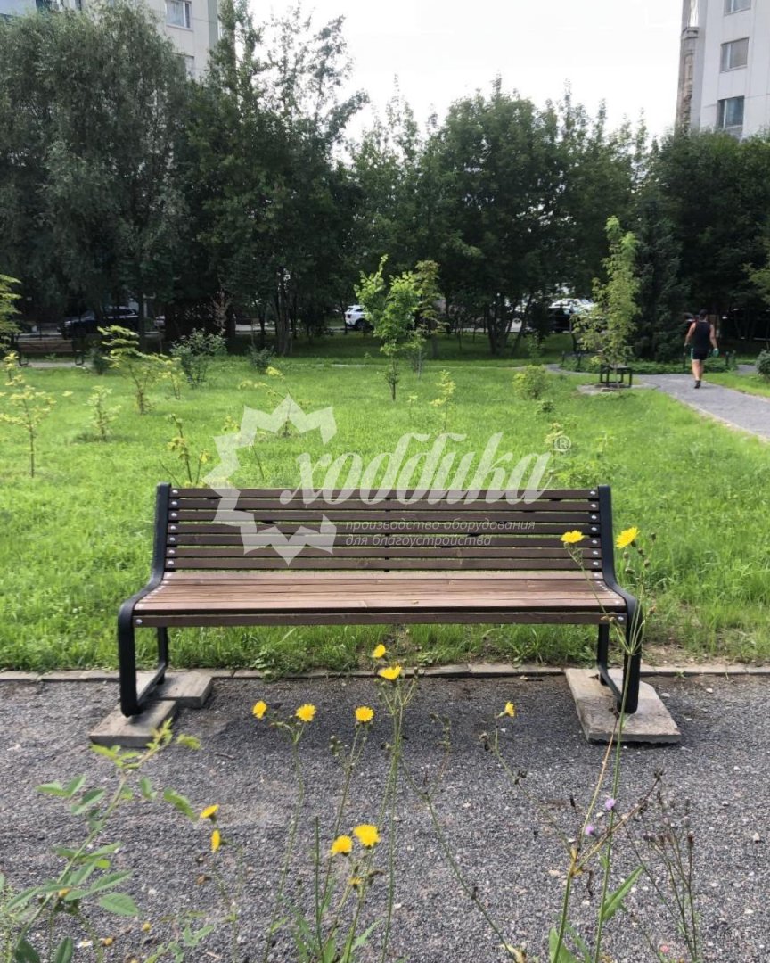 Фотогалерея августа: эстетика парковых скамеек и качелей - 19