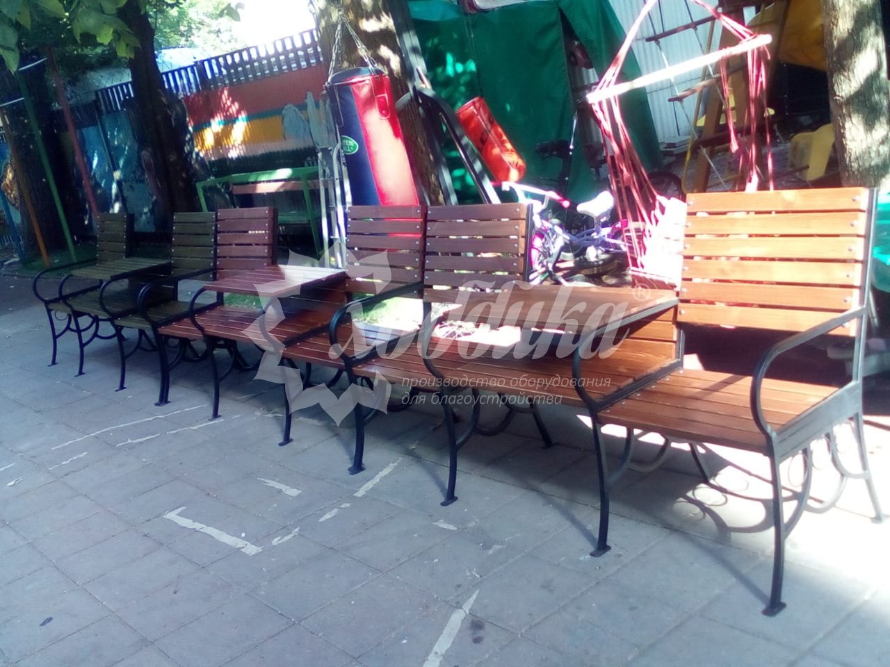 Начинаем лето с Хоббикой: скамейки в городе и на дачах Подмосковья - 121