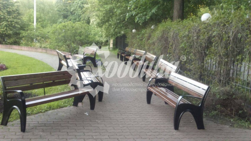 Благоустройство по-крупному: скамейки «Волна» и урны «Бульвар» в парке «Сокольники»