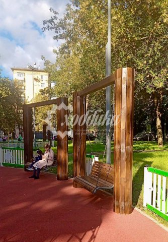 Фотогалерея августа: эстетика парковых скамеек и качелей - 6
