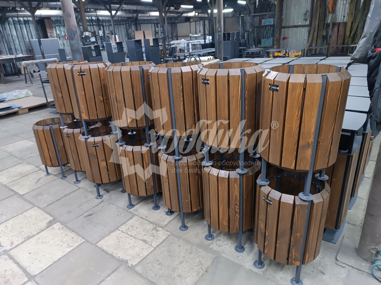 Активная зима на «Хоббике»: игровые комплексы, оборудование для спорта, скамейки, урны - 11