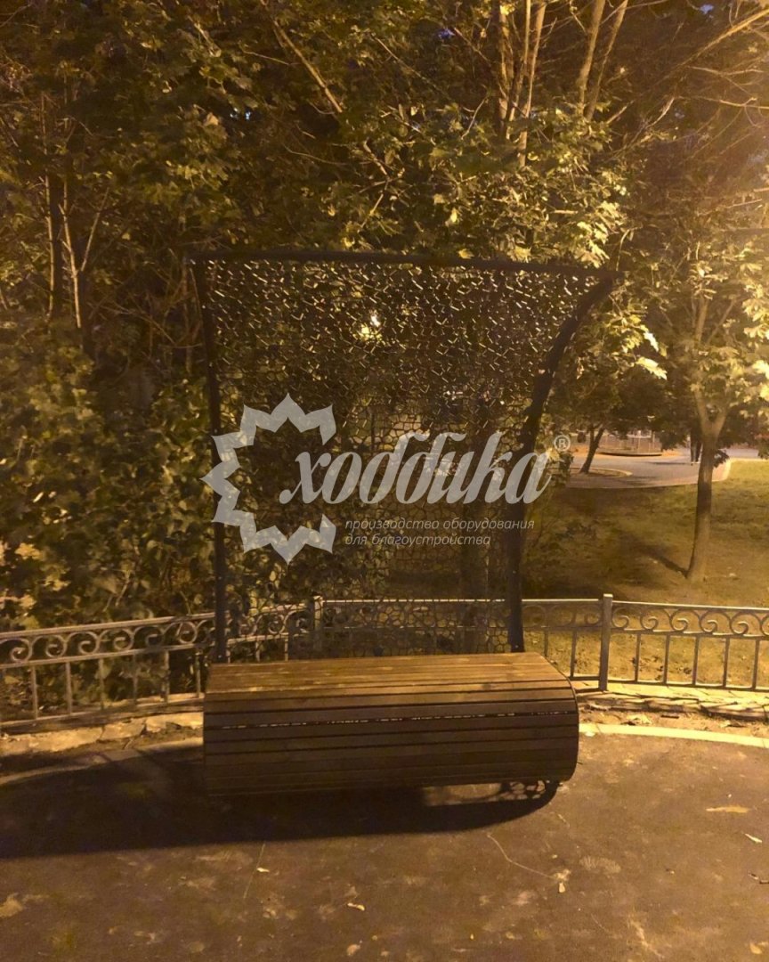 Фотогалерея августа: эстетика парковых скамеек и качелей - 11