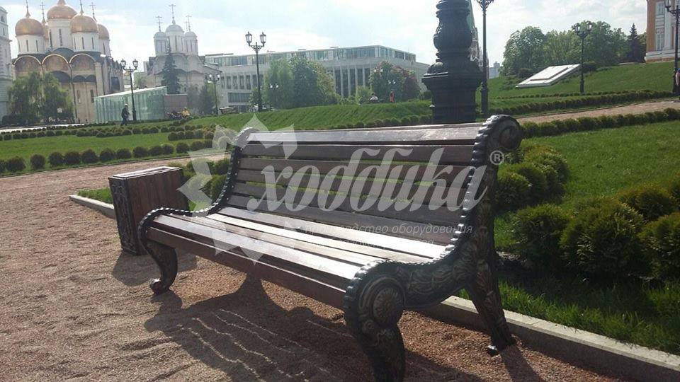 Добрались и до Кремля: наши скамейки на территории сквера - 12