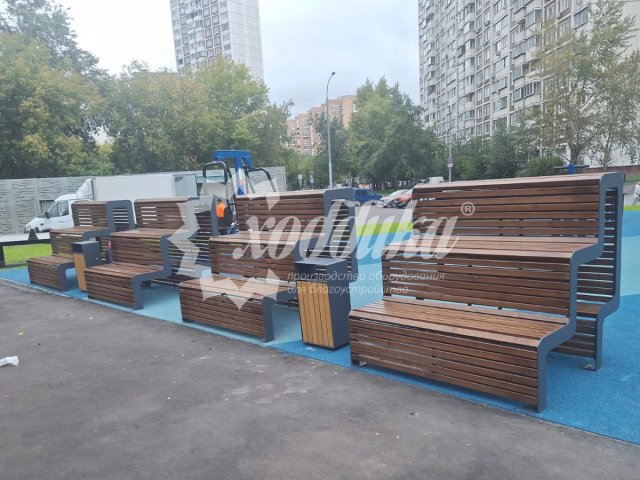 Осень в стиле комфорта: трибуны, указатели, вазоны, перголы - 3