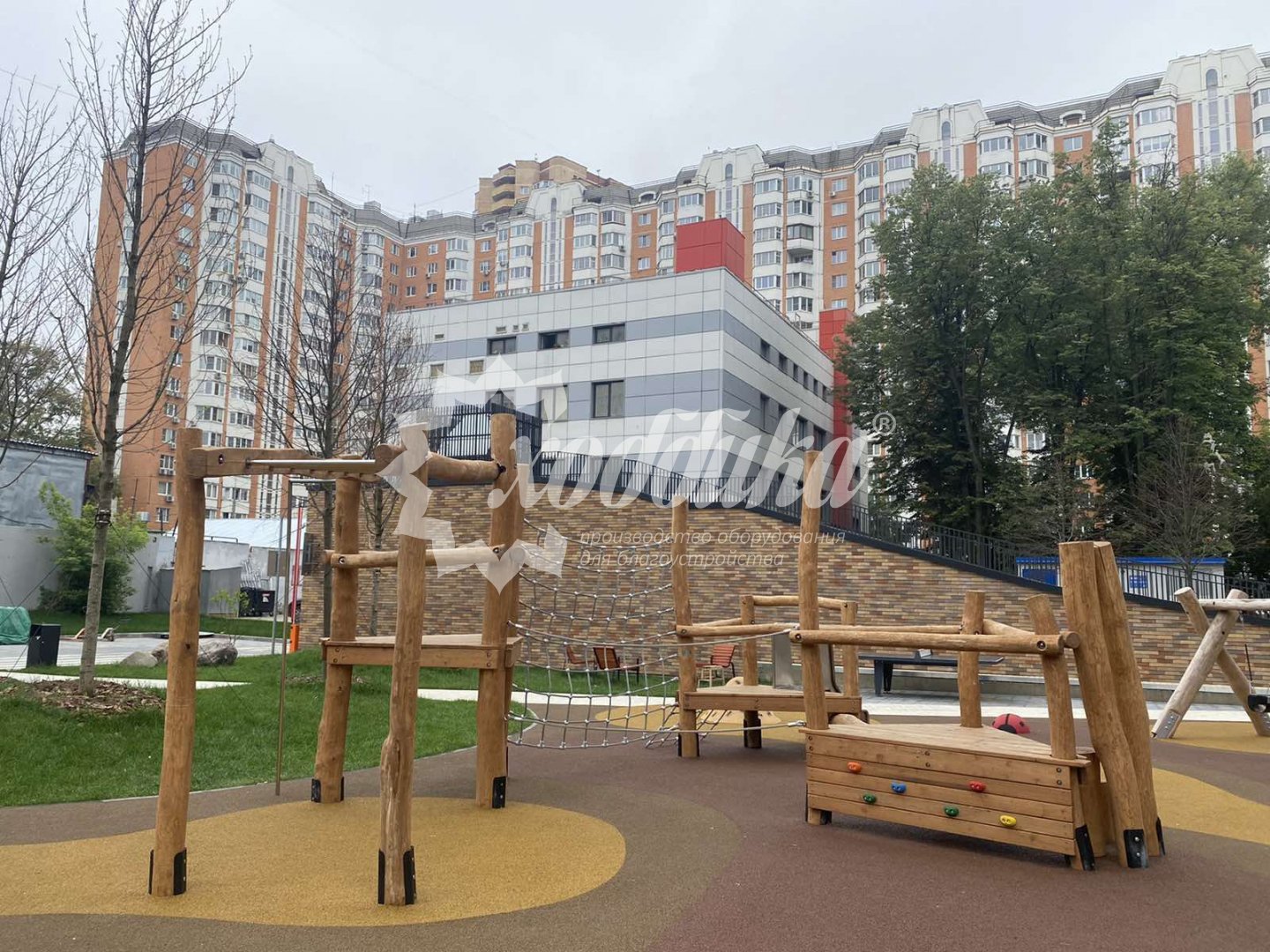 Благоустроили двор дома по программе реновации в Москве: смотрите фотоотчет - 9