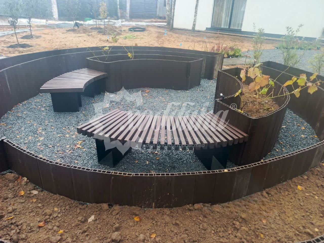 «Хоббика» держит темп: перголы, парковки, скамейки, урны - 14