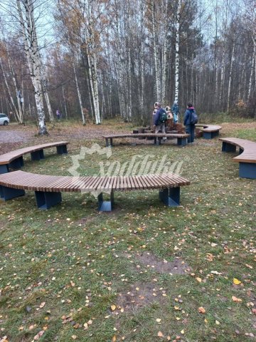 Яркий след ноября: радиусные скамейки, урны, контейнерные площадки для ТБО - 7